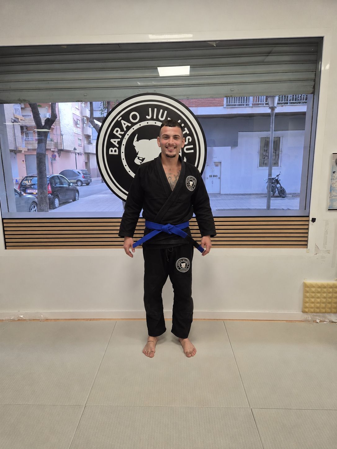Esteban Vallejo — Instructor de Clase Básica, Cinturón Azul